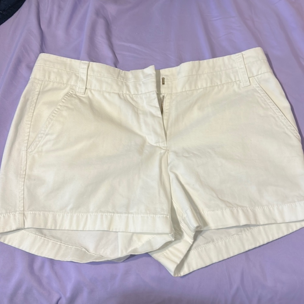 *New* White Preppy, Good Quality Cargo shorts!!
